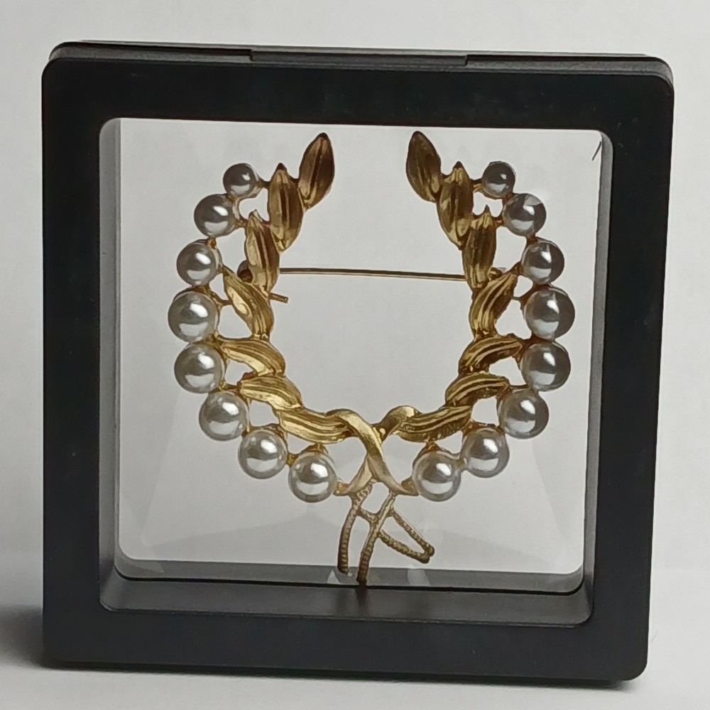 Gold Pearl Laurel Wreath Brooch - Women Jewelry